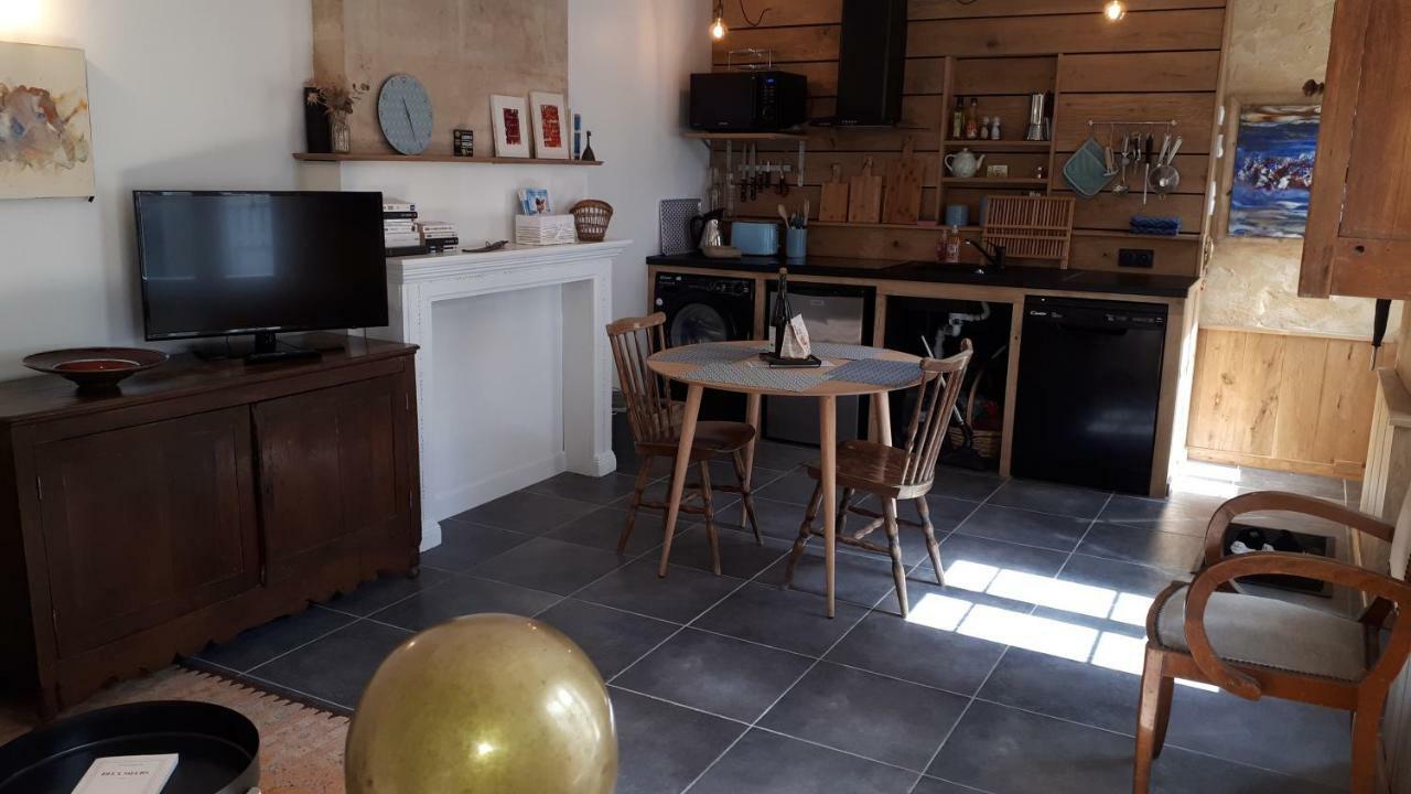Maison Camille Port-en-Bessin-Huppain Dış mekan fotoğraf
